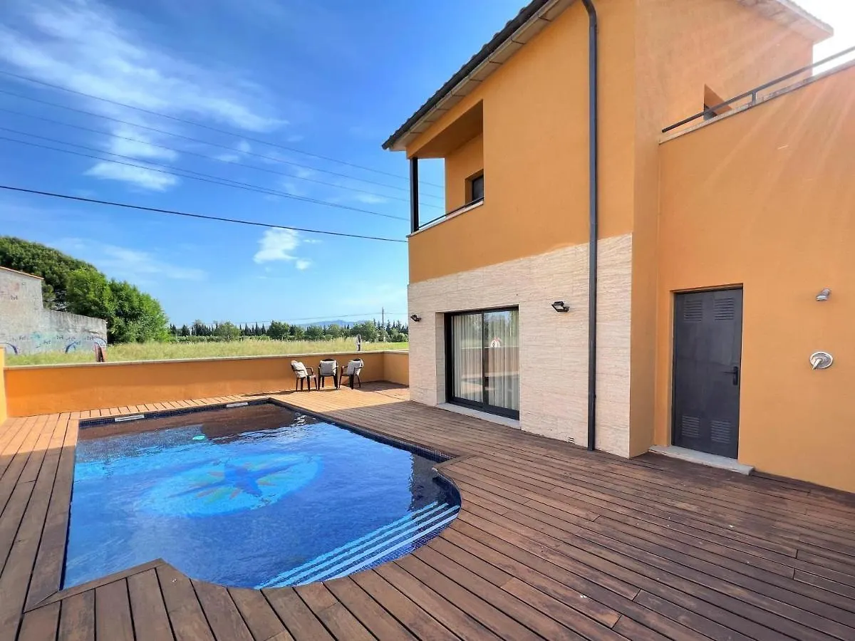 Villa Relax Total: Casa Con Piscina, A/A, Terraza Y Barbacoa En Sant Pere Pescador, Costa Brava - Es-89-101 0*,  España